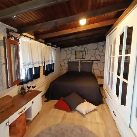 Hébergement de vacances Authentic Stone House In The Center Of Urla